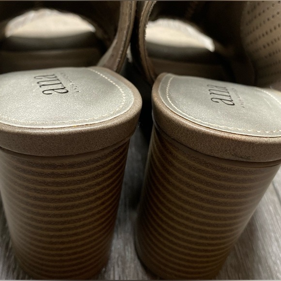 a.n.a A New Approach Women’s Brown Peep Toe Booties Tasha 7M - Picture 9 of 16